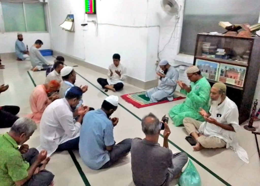 আধিপবাদ,সাম্প্রদায়িক অপশক্তি আর ফ্যাসিবাদের সাথে আপোষ না করায় আপোষহীন নেত্রী বেগম খালেদা জিয়ার ৮১তম জন্মদিন: প্রেসক্লাব মসজিদে বিআরজেএ’র দোয়া মাহফিল অনুষ্ঠিত